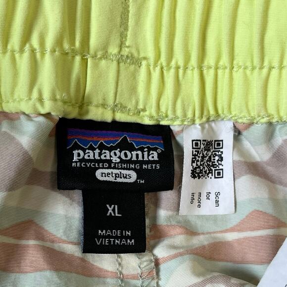 Patagonia Girls' Size XL Costa Rica Baggies™ Shorts Coast Highway Tea Green - Picture 9 of 11